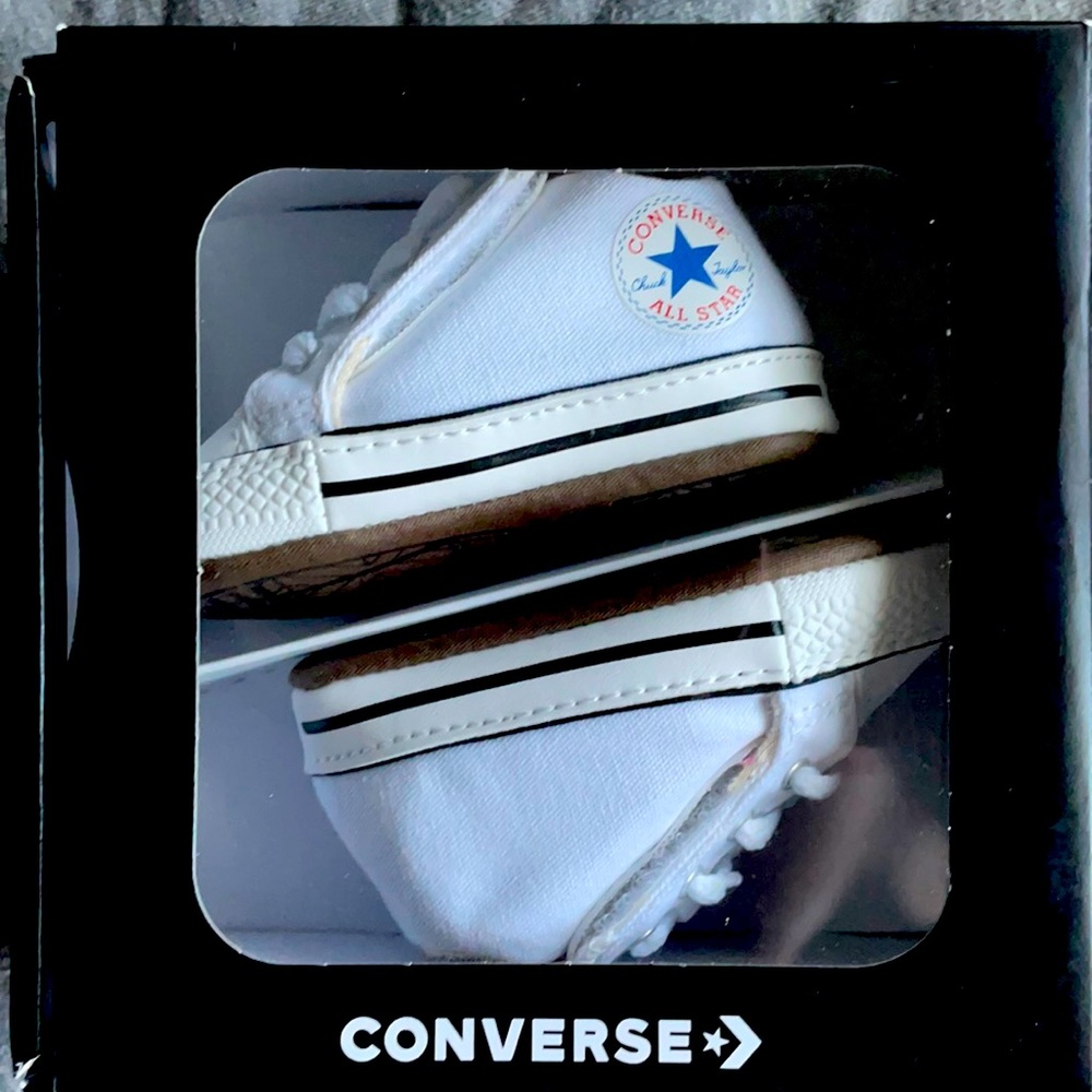 Newborn size 1 infant converse.